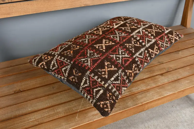 Traditional Pillow Cover, Pillow for Couch, Boho Pillow, Accent Cushion, Interior Designer Pillow, 16x24 Red Pillow Sham, Pillow, Bench Pillow Sham - 2