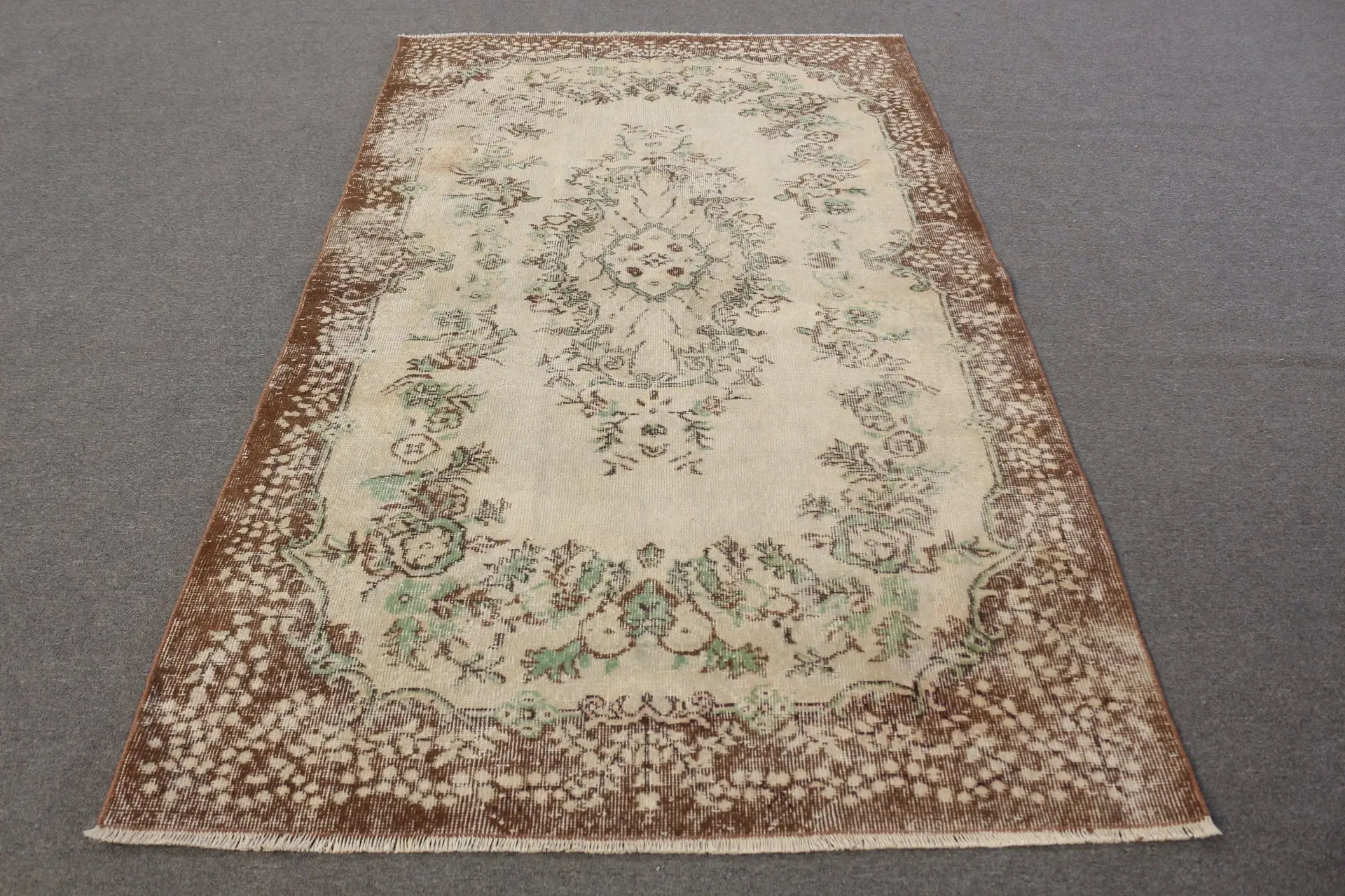 Türk Vintage Alan Halısı 4.6x7.9 ft, Kahverengi Yeşil Oryantal Yün Halı - 1