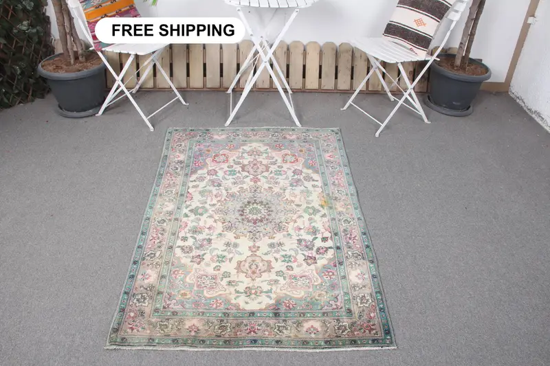 エレガントなベージュ&グリーンラグ、3.2x4.8フィートストライプ幾何学模様