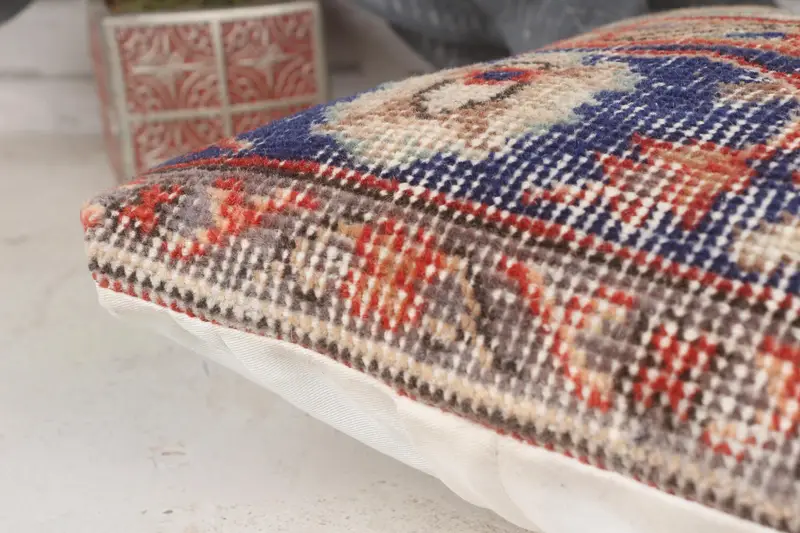 Yastık örtüsü, 14x14 mavi yastık örtüsü, ikat yastık kapağı, vintage Kilim yastığı, Türk halısı yastık sahte, vintage yastık, antika yastıklar - 7