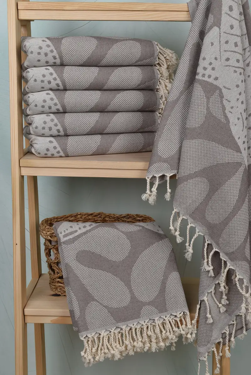 Beach Size Towel, Organic Cotton Towel, Beach Towel Gift, Turkish beach towel, Peshtemal, Sand-free towel, 70x40 Cotton Whale Design Towel - 4