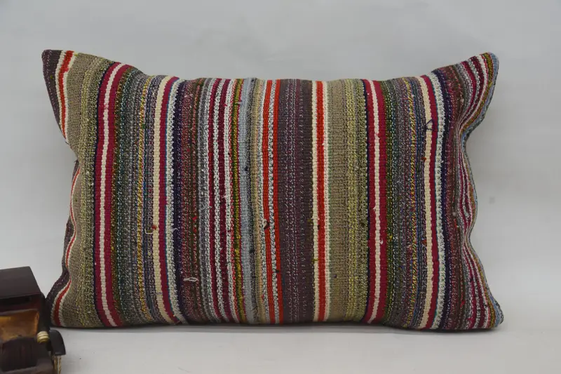 Rot gestreiftes Wurfkissen, 16x24 besticktes Kissen