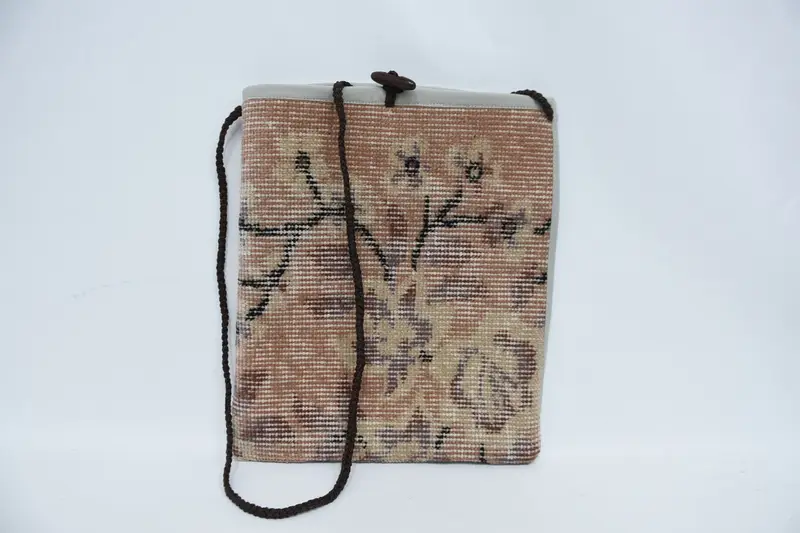 Umhängetasche aus Wolle mit Vintage-Motiv, Kelim-Tasche