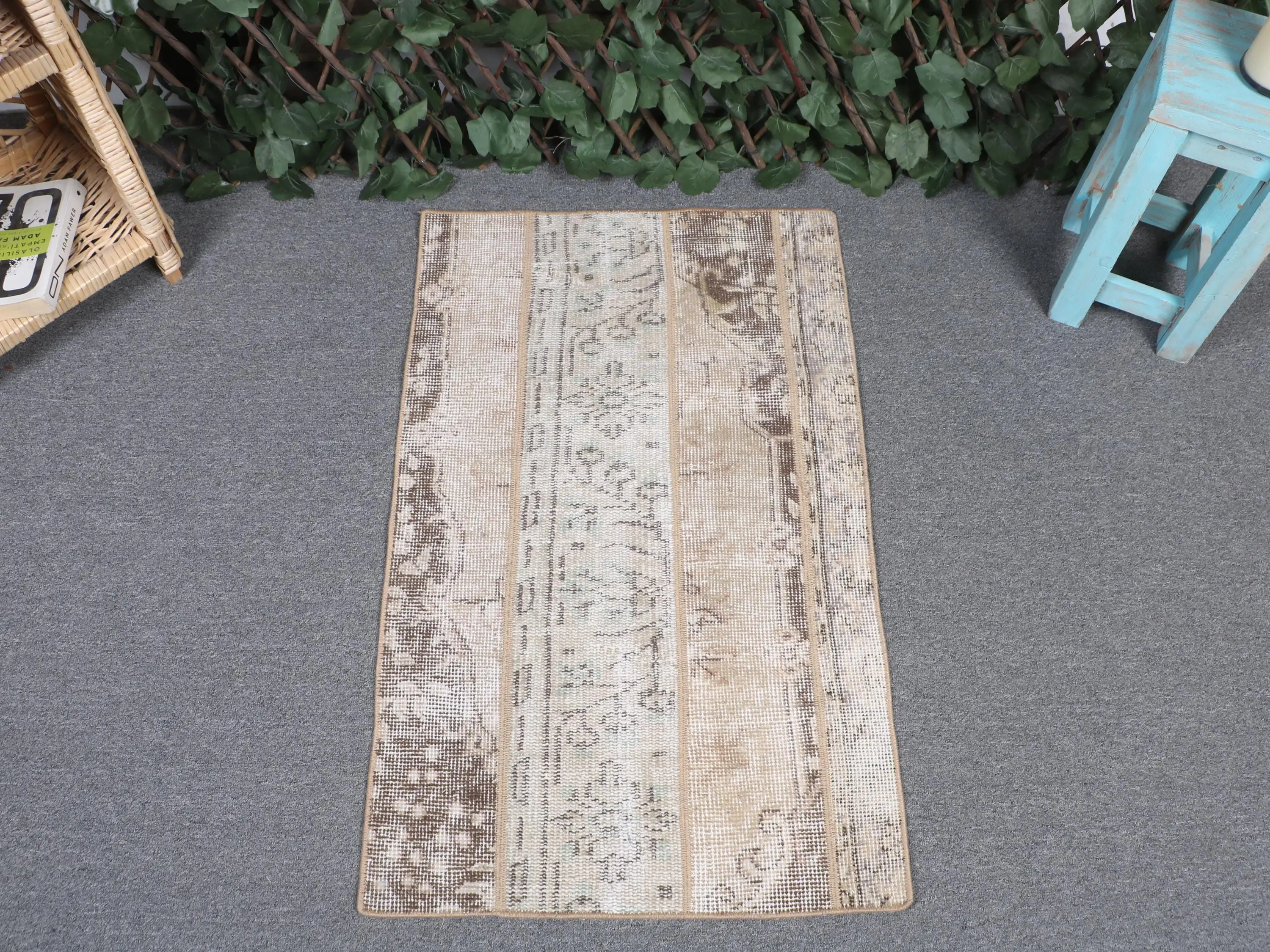 Vintage Rug 1.8x2.9 ft (55x89 cm), Brown Polka dot Turkish Rug - 1