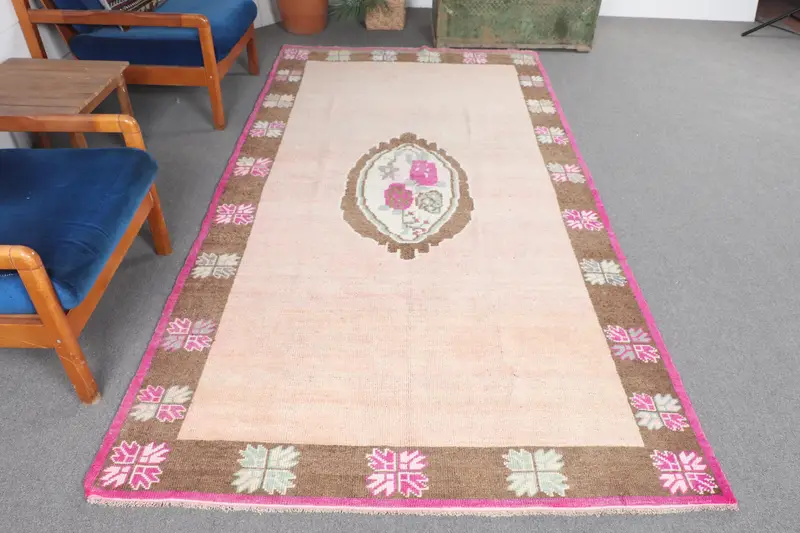 Turkish Vintage Oversize Rug 4.9x9.4 ft (149x288 cm), Pink Bordered Oushak Rug - 1