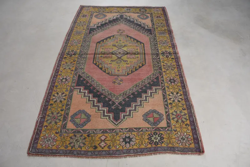 Gelber Tarnteppich, 3,9 x 6,6 Fuß, lebendiges Dekor