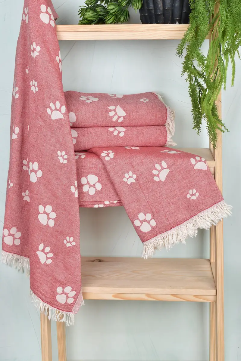 Handwoven Turkish Towel, Merry Christmas Gifts, Turkish beach towel, Personalized Beach Towel, Bridesmaid Gifts, 70x36 Cotton Paw Design Towel - 7