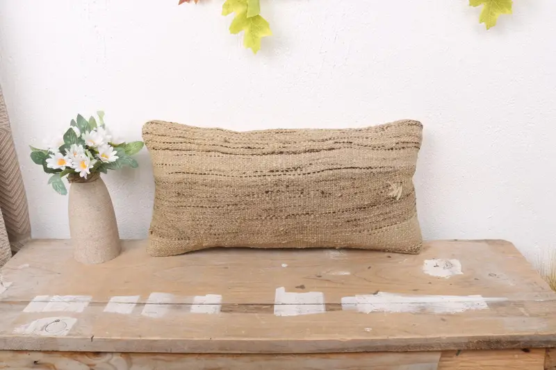 Beige und braun gestreiftes Wurfkissen, vielseitiges 8x16 Kissen