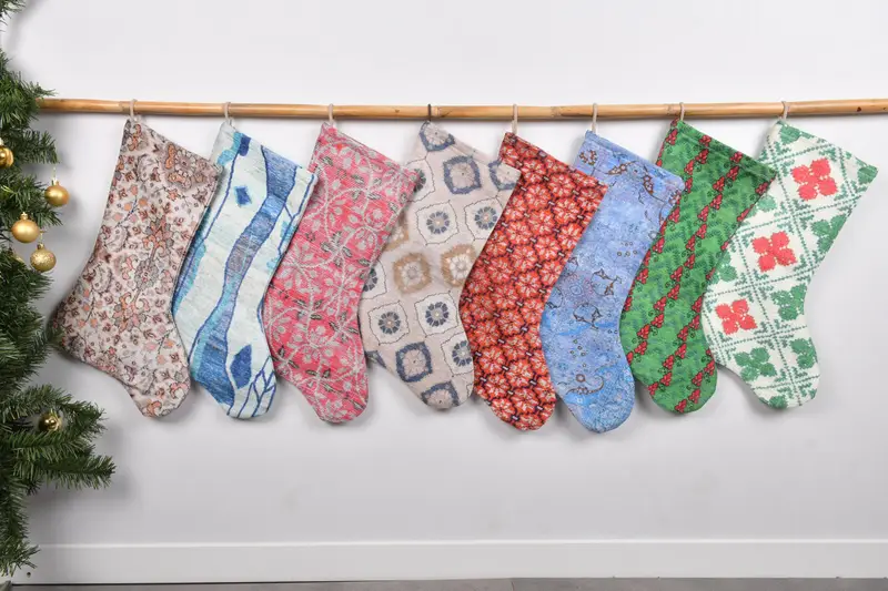 Patrón de adornos navideños, calcetín navideño de 7 pulgadas de ancho