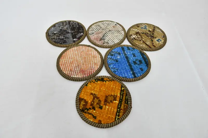 Posavasos redondos bohemios de color naranja y bronce, elegantes posavasos tribales