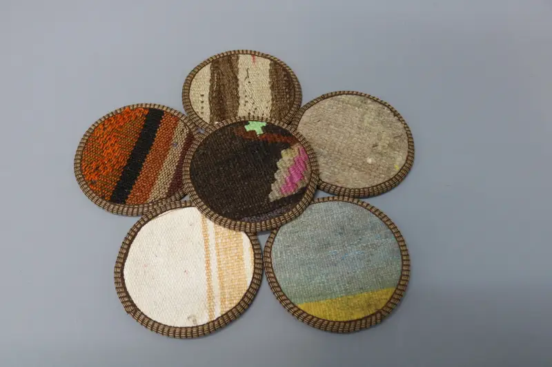 Kırmızı Beyaz Çizgili Bardak Altlığı, Dayanıklı Yıkanabilir İçecek Altlığı