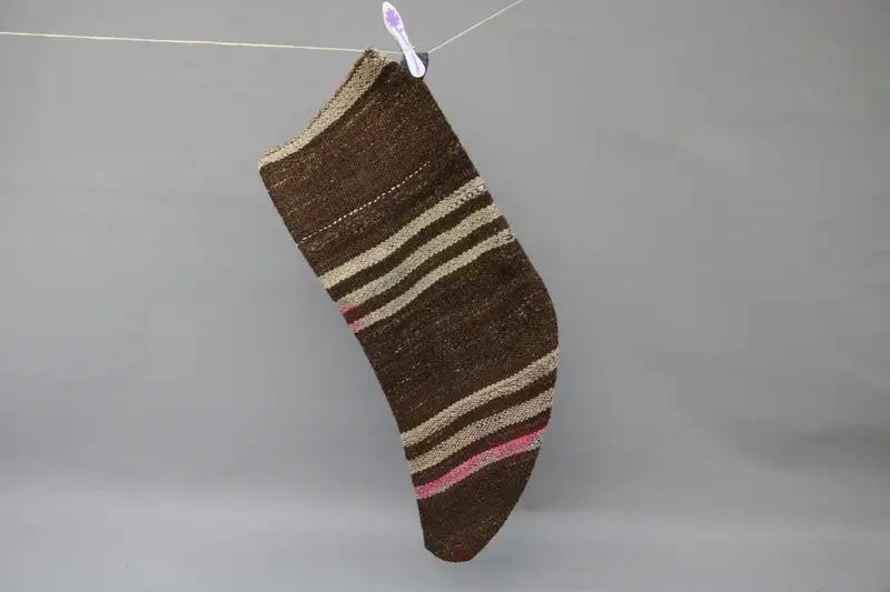 Medias de adornos navideños marrones y beige, medias festivas