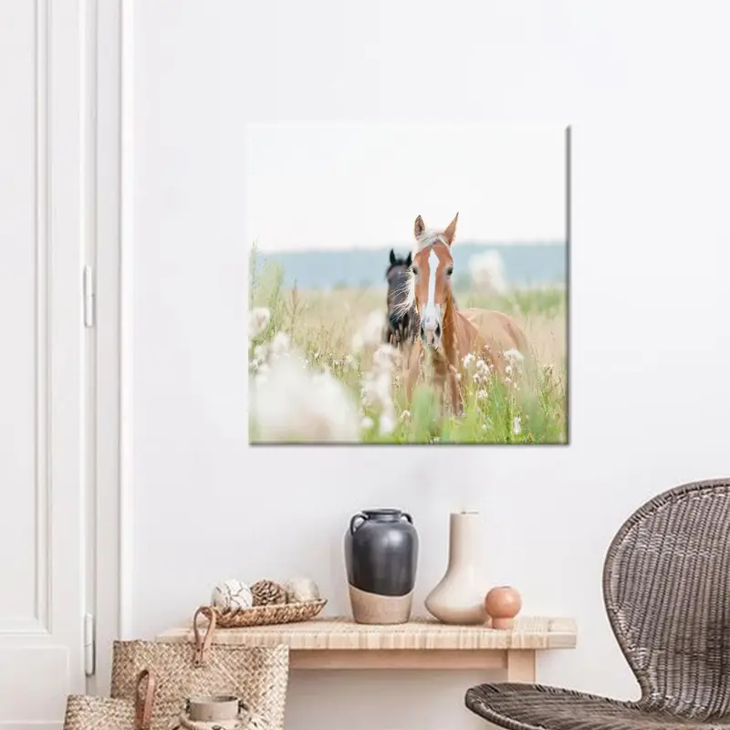 Two Horses Coastal Farmhouse プリント キャンバス - エレガントで芸術的な装飾