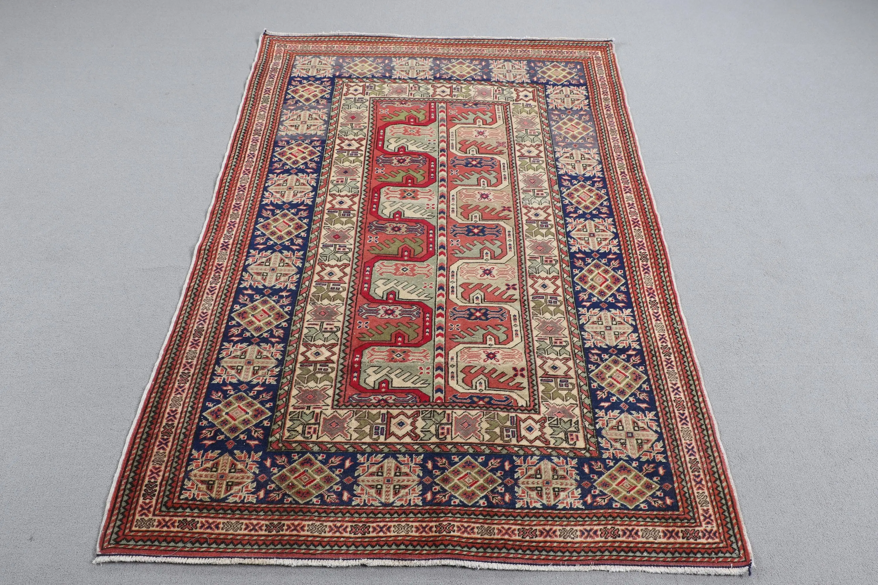 Alfombra turca vintage 118x175 cm (3,9x5,7 pies), alfombra de lunares rojo y azul - 1