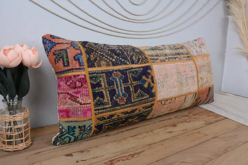 Blaues und beiges Patchwork-Wurfkissen, handgefertigtes besticktes Kissen