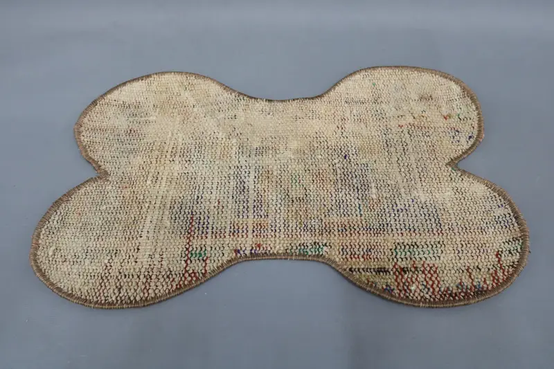 Medium Beige & Bronze Pet Mat with Foam Filling, Durable Pet Mat