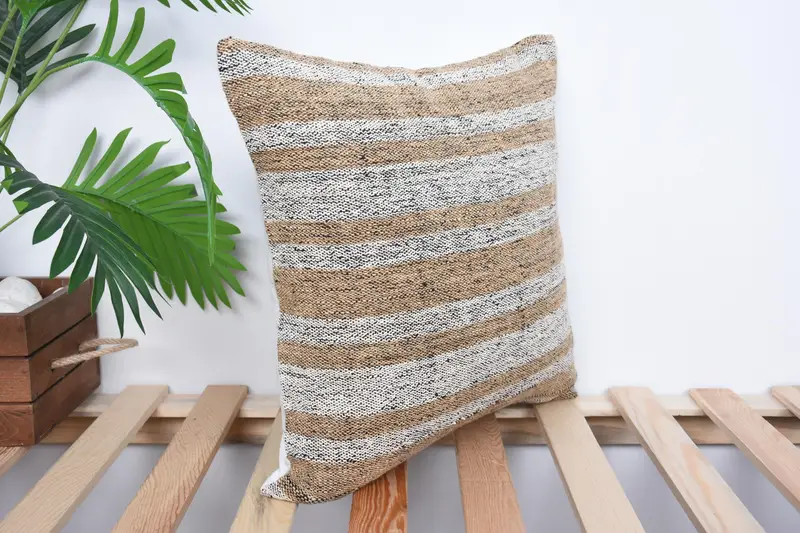 Anatolian Pillow Case, Vintage Kilim Pillow, Pillow for Couch, Pillow Case, 16x16 White Cushion, Pastel Cushion, Gift Pillow - 4