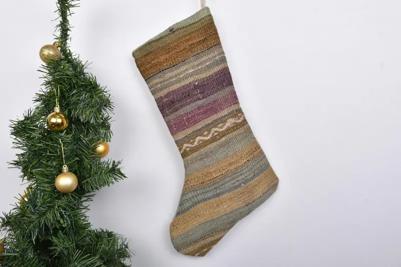 Patrón de adornos navideños festivos, calcetín navideño de 7 pulgadas de ancho