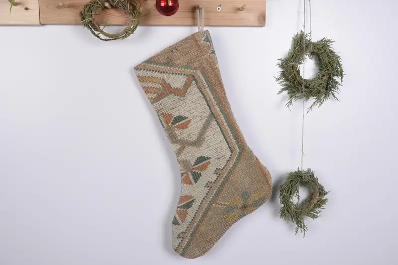 Şenlikli Noel Süsleri Deseni, Dayanıklı Kilim Noel Çorabı