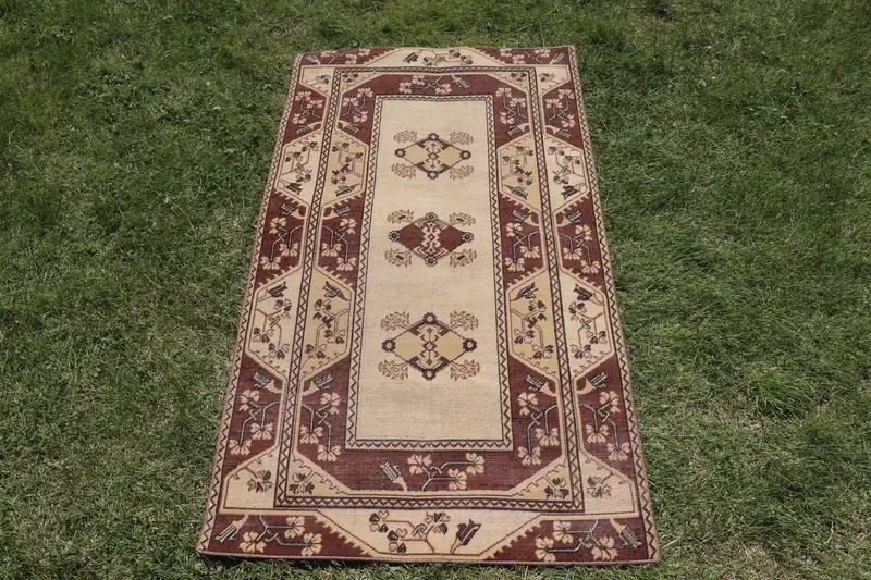 Beige Camouflage Rug, 2.5x4.6 ft Chic Decor