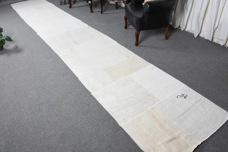 Alfombra vintage turca de 3x17,88 pies, alfombra corredora, alfombra Kilim blanca - 1