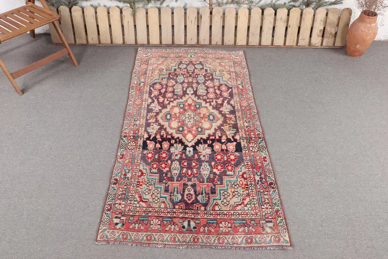 Handgefertigter Teppich in Blau und Orange, 90 x 150 cm, abstraktes Design