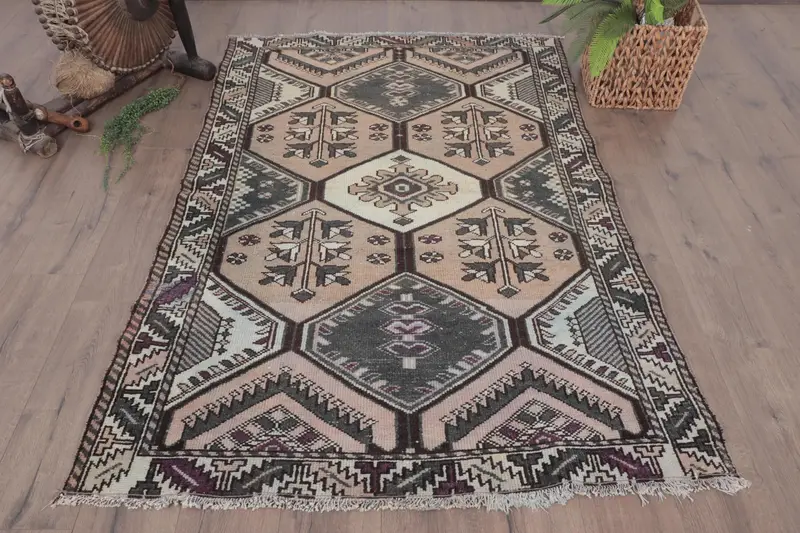 Vintage Turkish Area Rug 4.3x6.1 ft, Oushak Brown Wool Rug - 1