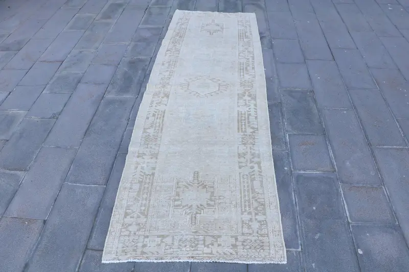 Vintage Runner Rug, 3.3x10.3 ft Turkish Rug, White Oushak Wool Rug - 1