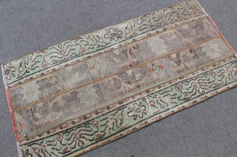 Vintage Küçük Halı 2.3x4.4 ft, Türk Oushak Yeşili Oryantal Yün Halı - 1
