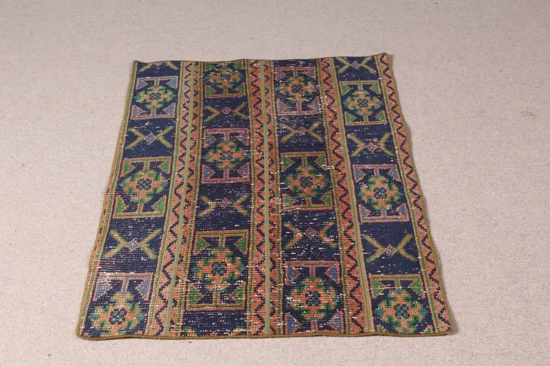 Blue Persian Rug, 2.6x3.8 ft with Green Accents