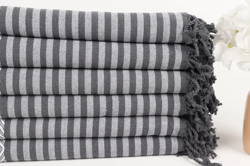 Sand-Resistant Peshtemal, Valentines Gift, Embroidered Towel, Custom Bath Towel, Luxury towel, Turkish beach towel with fringe, Turkish towel - 3