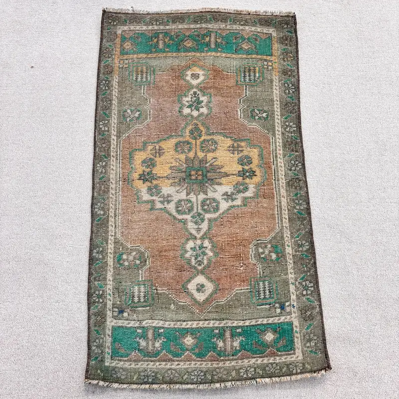 Türk Halısı, Küçük 1.8x3.2 ft Vintage Halı, Yeşil Kahverengi Çiçekli Yün Halı - 1