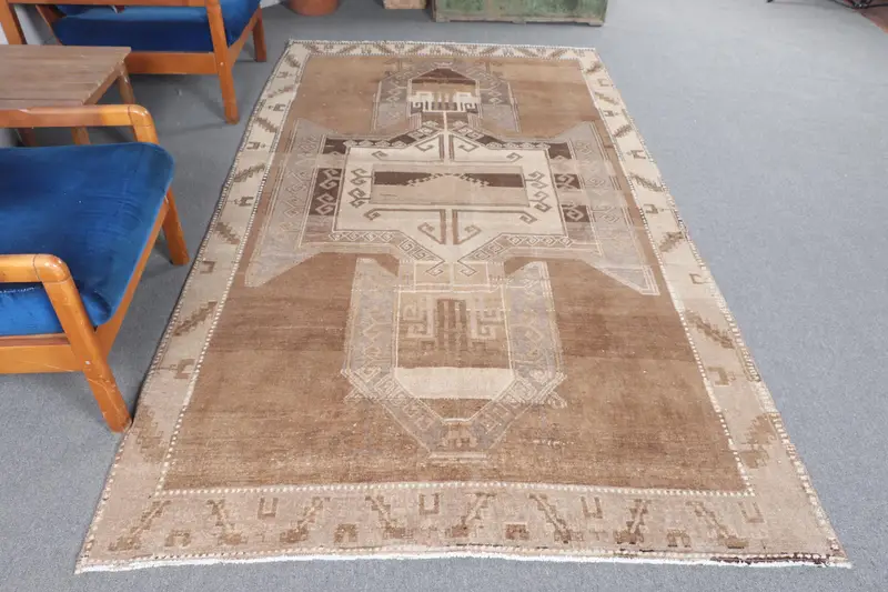 Vintage 5x9 ft Halı, Büyük Boy Türk Halısı, Kahverengi Gri Halı - 1
