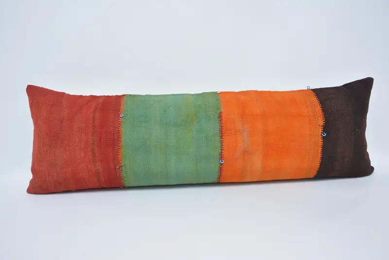 Handgefertigtes gestreiftes Kissen, besticktes Vintage-Kissen