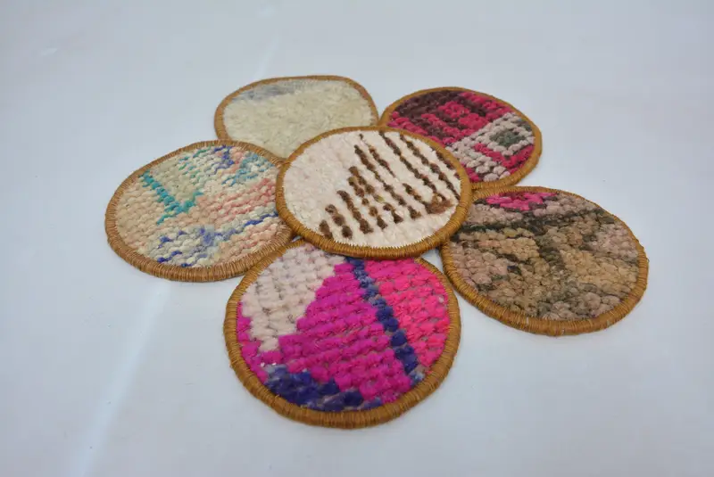 Conjunto único de posavasos Boho, posavasos de tela de cuero antideslizante