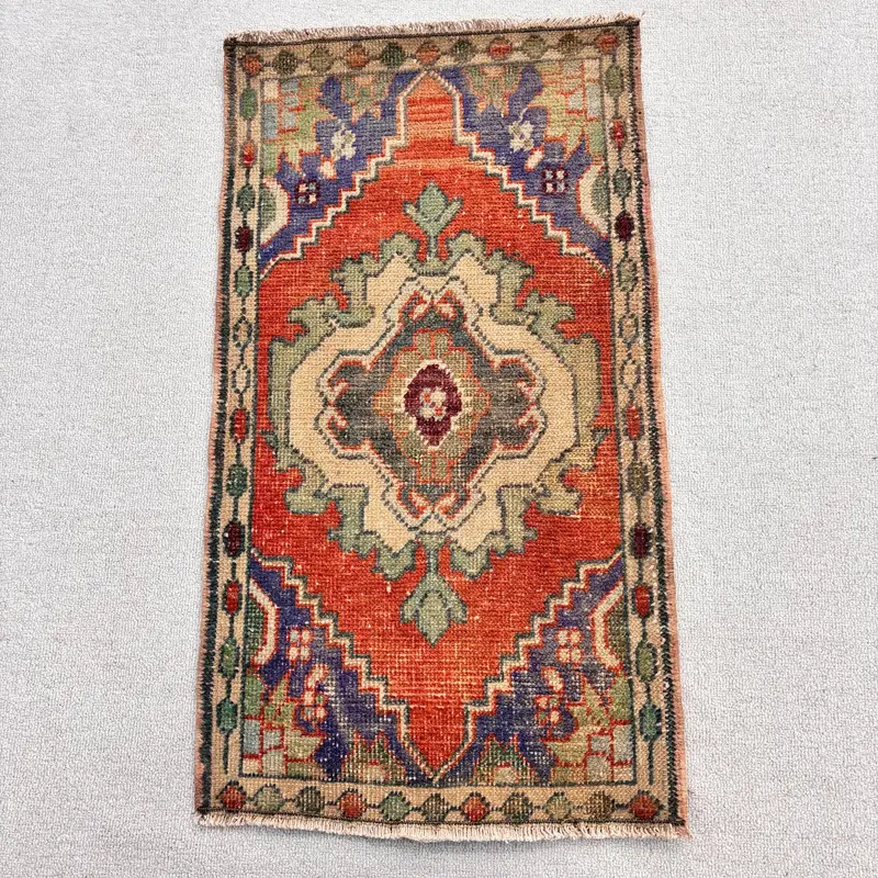 Vintage Small Rug 1.5x2.8 ft, Turkish Oushak Red Camouflage Wool Rug - 1