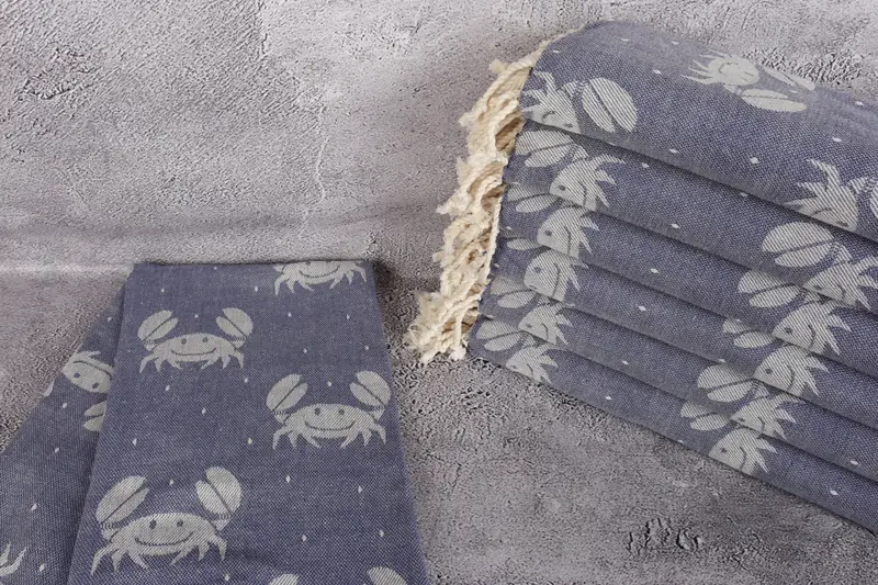 Best lightweight Turkish towel for travel USA, 68x40 Cotton Crab Design Towel, Beach Towel Gift, Bridesmaid Gift, Peshtemal, Bachelorette Gifts - 2