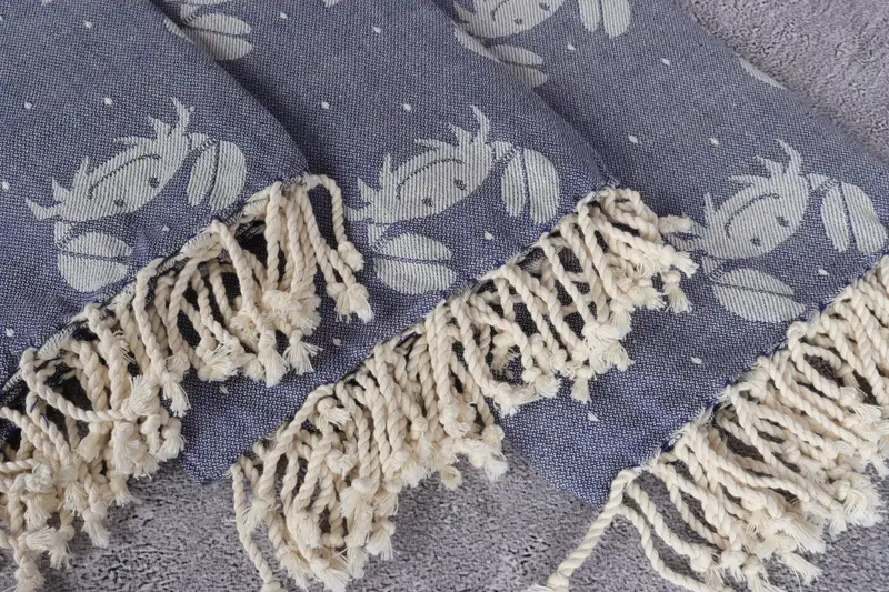 Best lightweight Turkish towel for travel USA, 68x40 Cotton Crab Design Towel, Beach Towel Gift, Bridesmaid Gift, Peshtemal, Bachelorette Gifts - 5