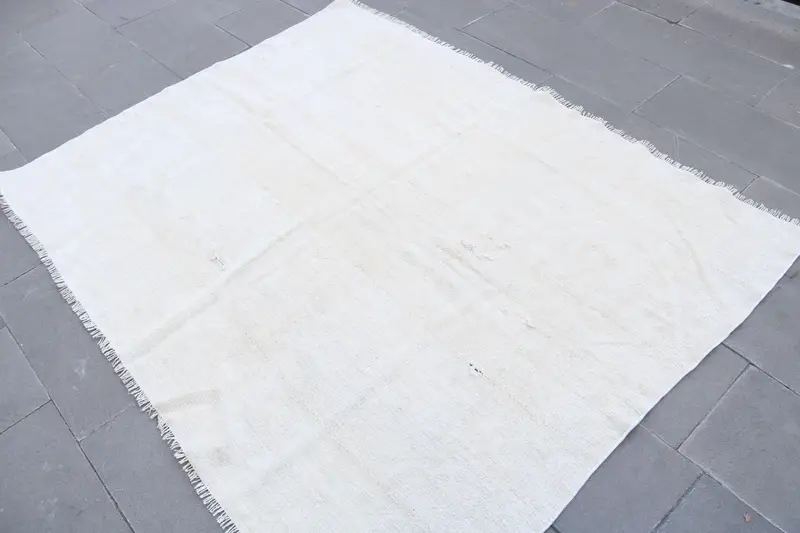 Türk Vintage Alan Halısı 6.2x5 ft, Beyaz Gri Bordürlü Yün Halı - 1
