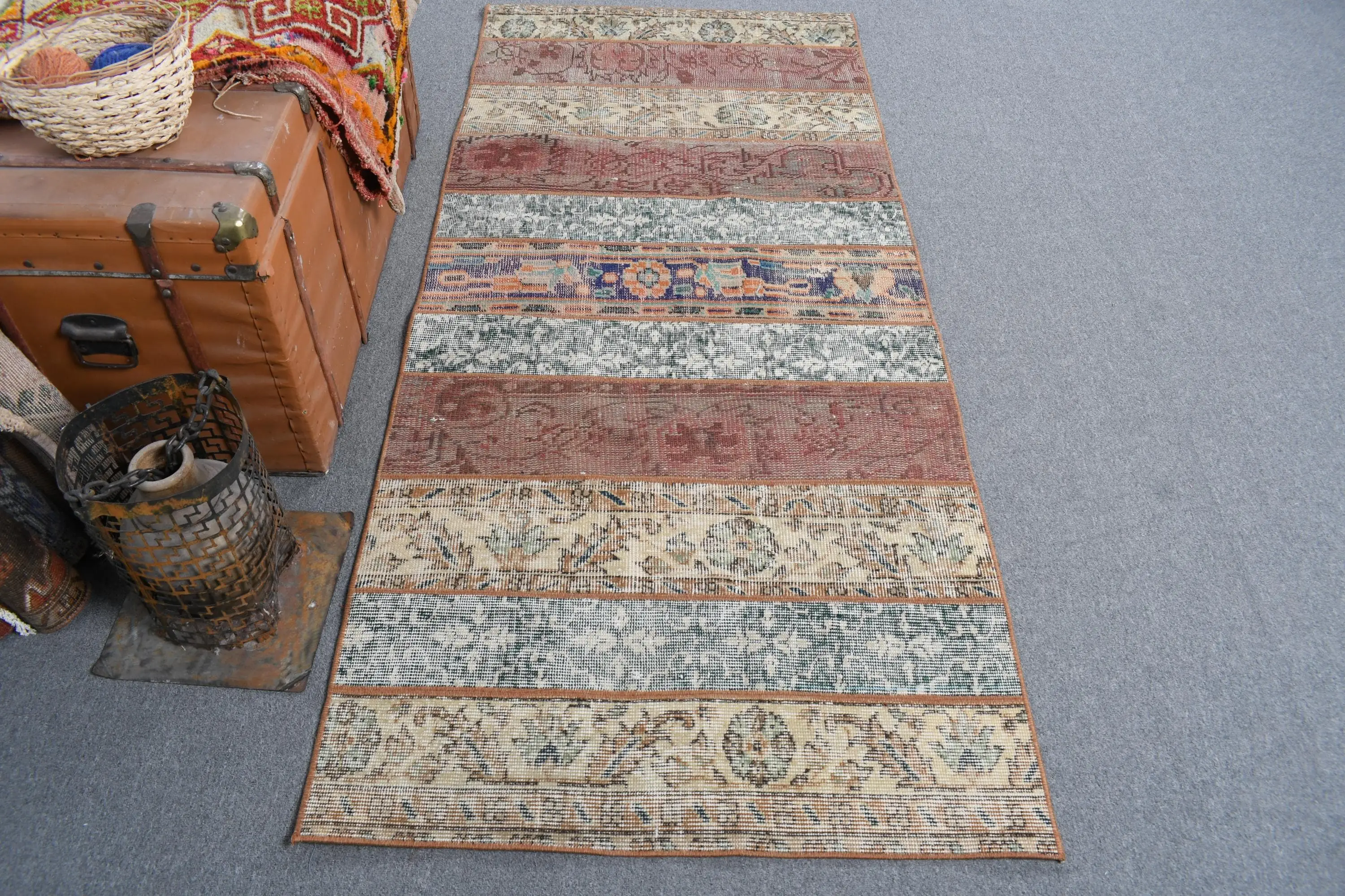 Türk Vintage Accent Halı 3.1x7 ft, Kahverengi Kırmızı Soyut Yün Halı - 1