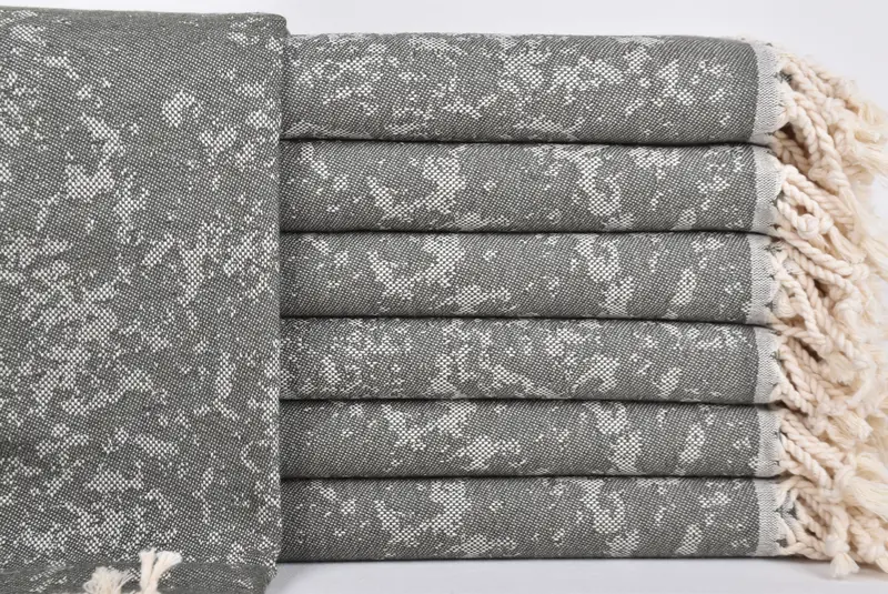 結婚式の記念品 カーキグリーンタオル 40x71インチ オーガニックバスタオル - 1