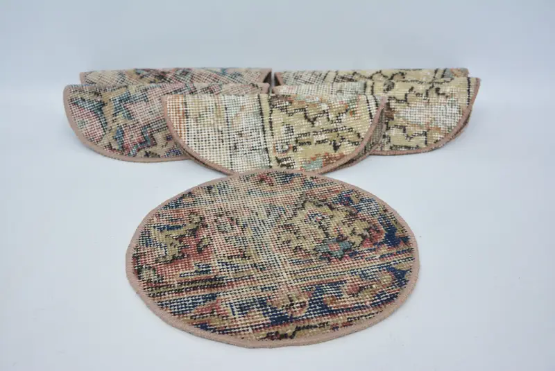 Elegantes manteles individuales azules y beige, decoración de mesa premium