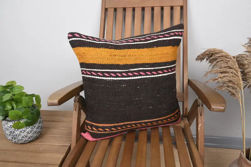 50x50 cm Seasonal Decor Vintage Cushion, Striped Moroccan LuxuryYellow Pillow - 1