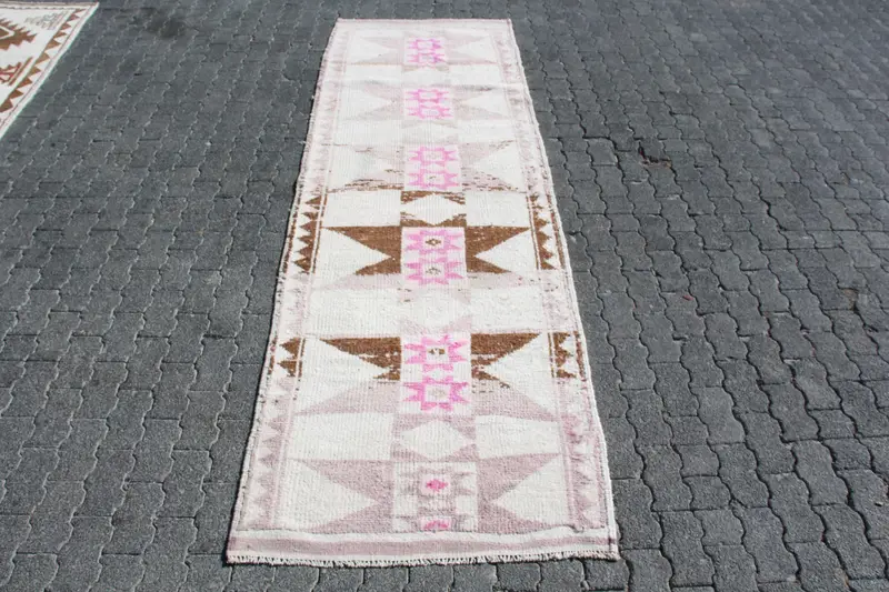 3,3x10,5 ft türkischer Vintage-Teppich, Läuferteppich, Herki-Teppich aus weißer Wolle - 1