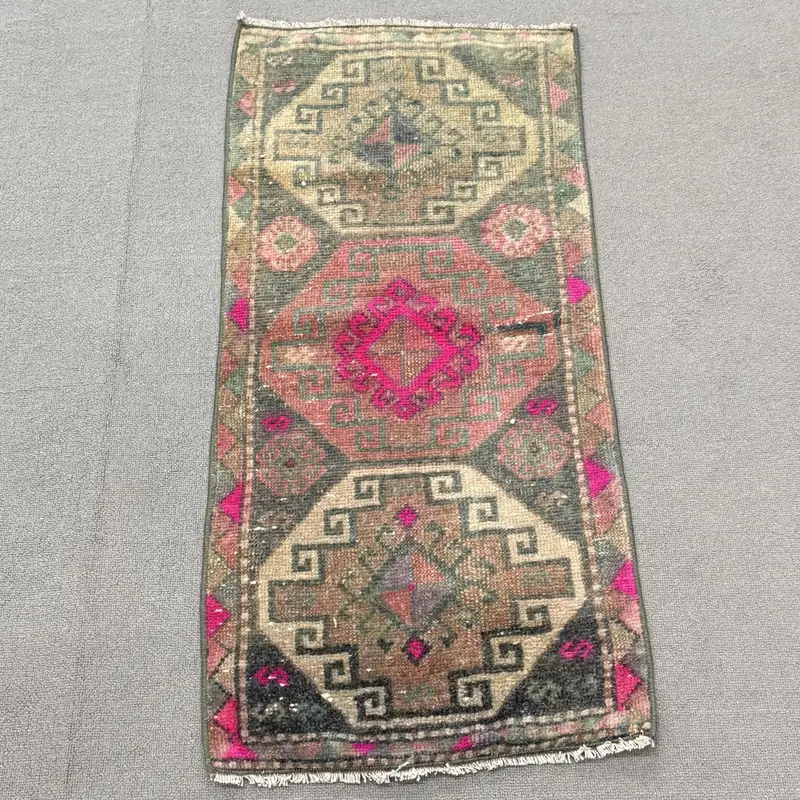 Vintage 1.5x3.1 ft Rug, Oushak Turkish Rug, Pink Floral Rug Wool - 1