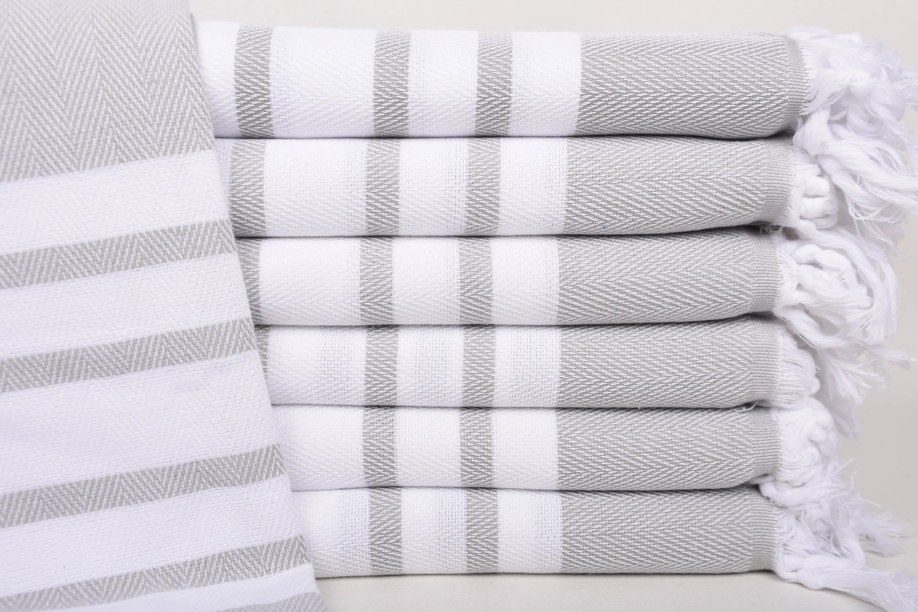 Light Gray Chevron Organic Cotton Bath Towel, 67x36 Inches - 1
