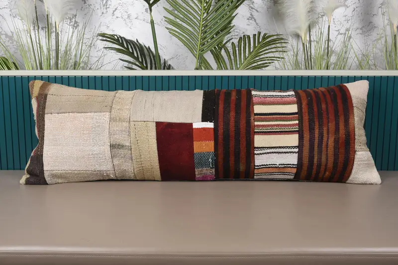 Beige & braunes Patchwork-Wurfkissen, handgefertigtes besticktes Kissen