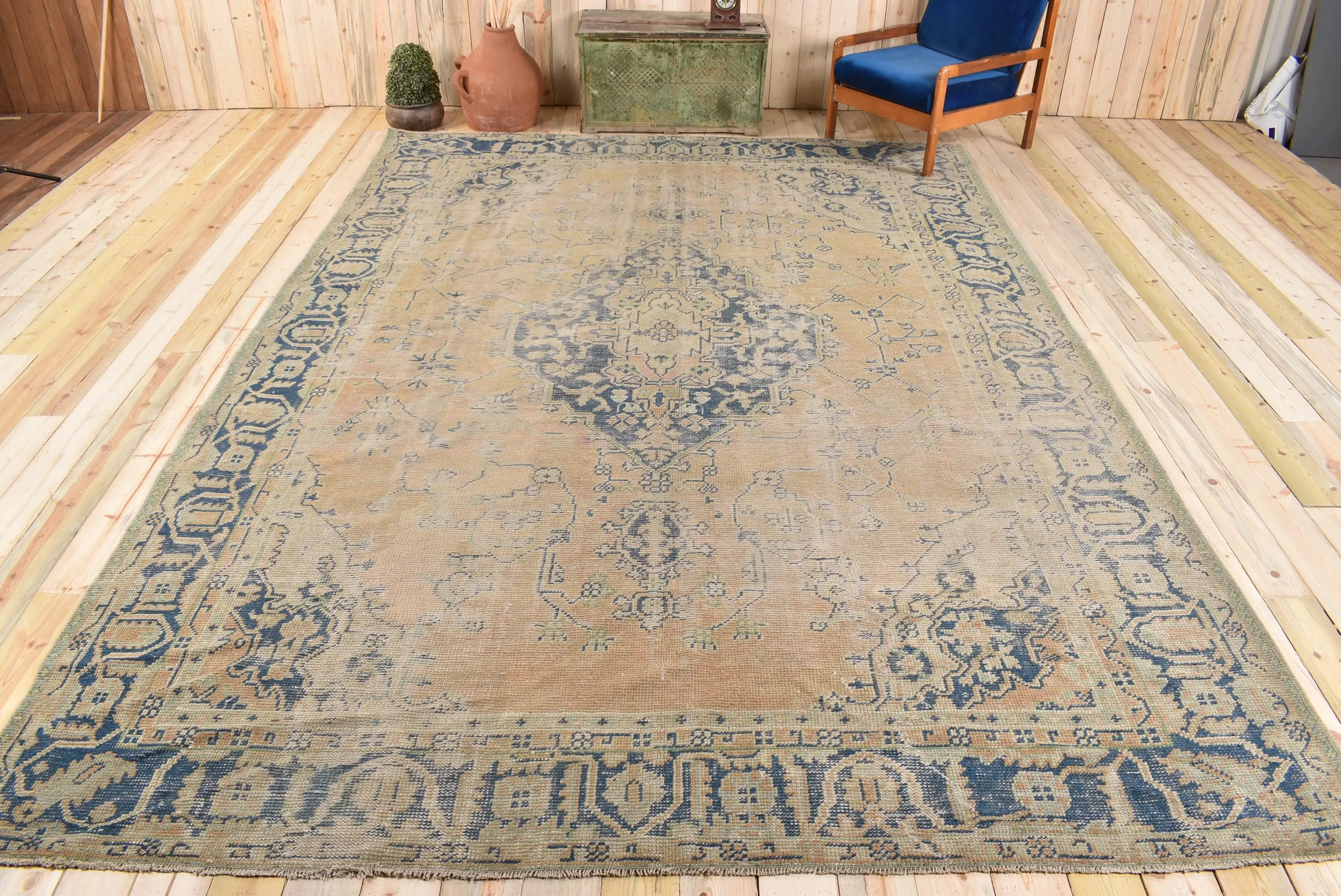 Turkish Vintage Oversize Rug 9.3x13.2 ft (283x401 cm), Blue Ombré Rug - 1