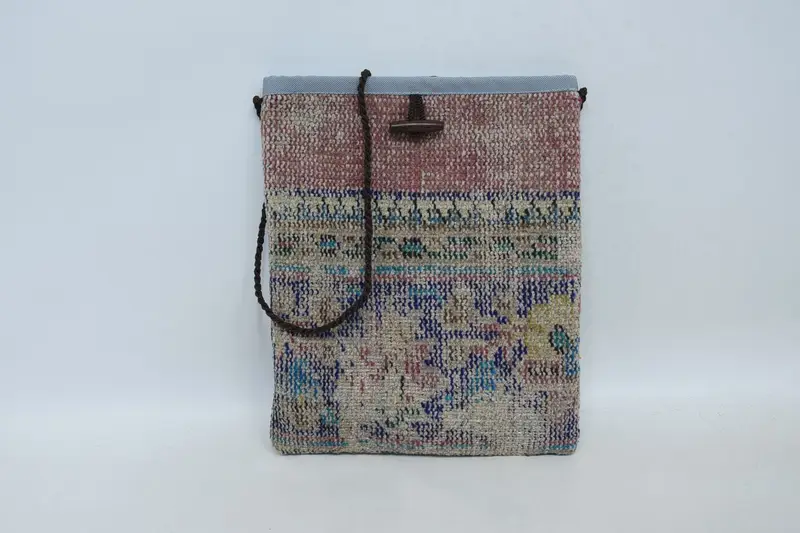 ヴィンテージモチーフ＆ファスナー開閉式ウールショルダーバッグ、キリムバッグ