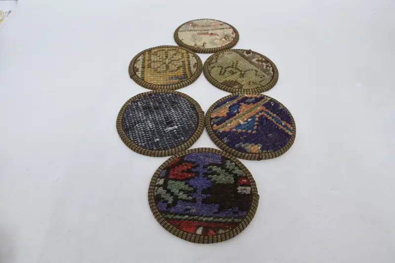 ブルーとブラウンのオリエンタル風コースター、丈夫でスタイリッシュなコースター